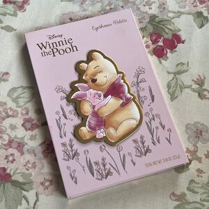 Last chance B4 donating.  NEW! Disney Winnie the Pooh Makeup Palette